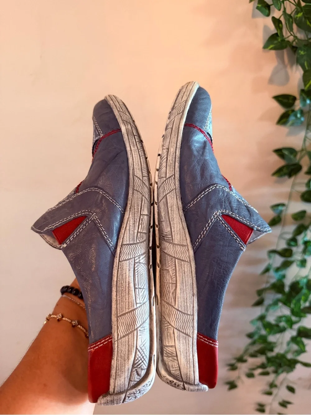 Remonte Navy and Red Slip-On Casual Loafers excellent condition.!